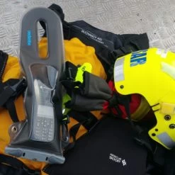 Aquapac Waterproof 229 VHF Pro Waterproof Radio Case 11 Aquapac Waterproof 229 VHF Pro Waterproof Radio Case -Water Sports Equipment aquapac 229 small pro vhf case 3 500x500 1